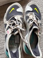 Nike Schuhe Nordrhein-Westfalen - Meerbusch Vorschau