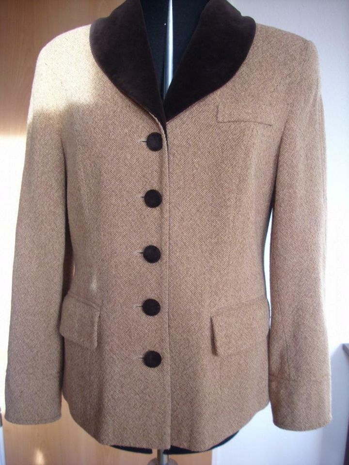 schöne beige Damenjacke/Blazer Tweedstoff, Gr. 38 in Warendorf