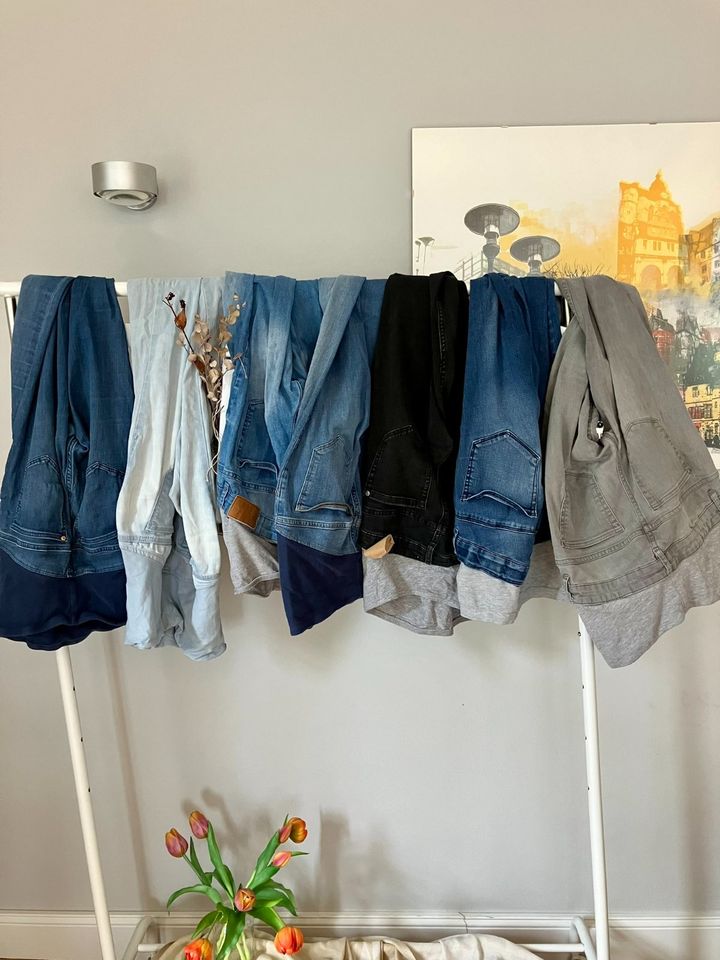 Umstandskleidung:7 lange Jeans und 1 Stoffhose Gr.M/36-40 in Marburg