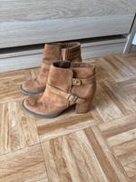 Bershka Stiefeletten Größe 39 in braun Nordrhein-Westfalen - Euskirchen Vorschau