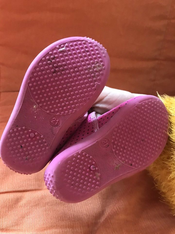 Schuhe Hello Kitty von Sanrio Größe 21 in Wittenburg