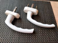 Zwei weiße Kunststoff Fentergriffe zu verkaufen Nordrhein-Westfalen - Witten Vorschau