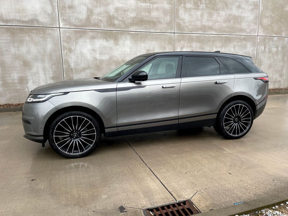 Range Rover Velar D180 AWD in Paderborn