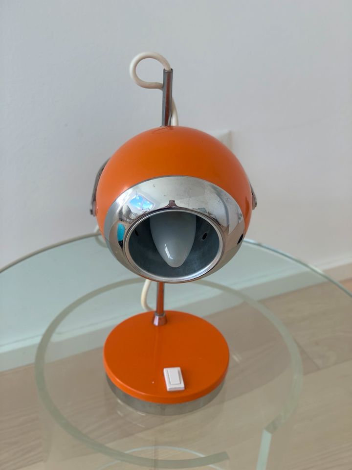 Designer Tischlampe / 70er/ Orangene Space Age Kugel Lampe in Bamberg