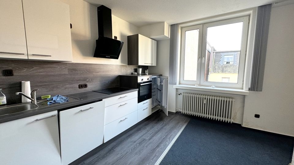 Attraktive 3 ZKB Gewerbewohnung mit Balkon in begehrter 1A-City-Lage in der Oldenburger Innenstadt in Oldenburg