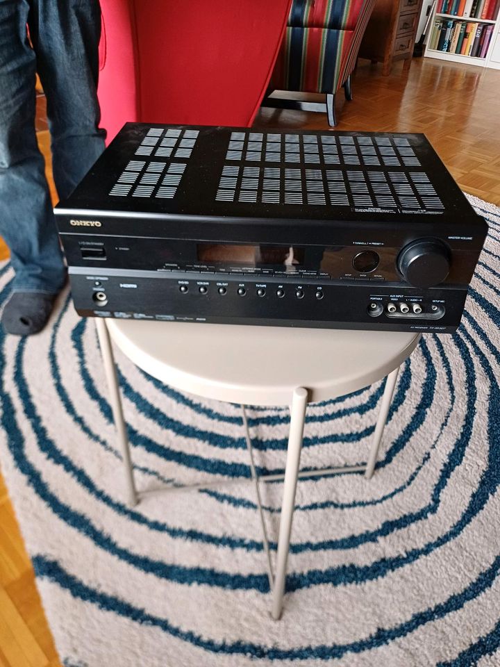 Onkyo TX-SR 307 in Grasberg