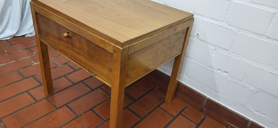 Mid Century Vintage Nähschrank Beistelltisch Kommode Holz 40 50er in Bad Salzuflen