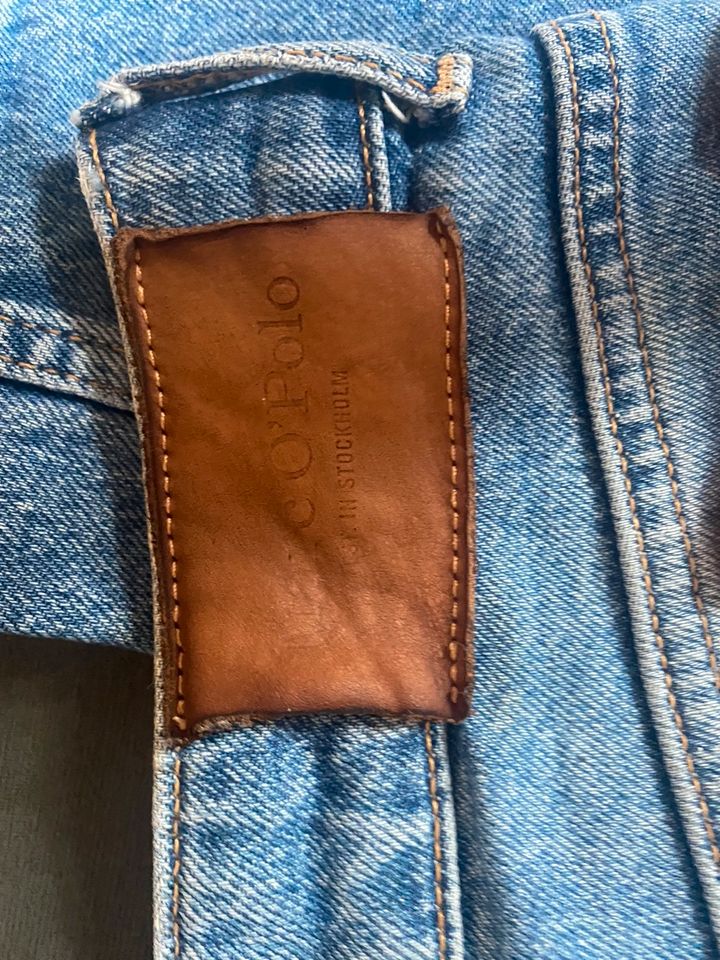 NEUWERTIG Marc O‘Polo Wide Fit Jeans hellblau W29 L32 in Neuss