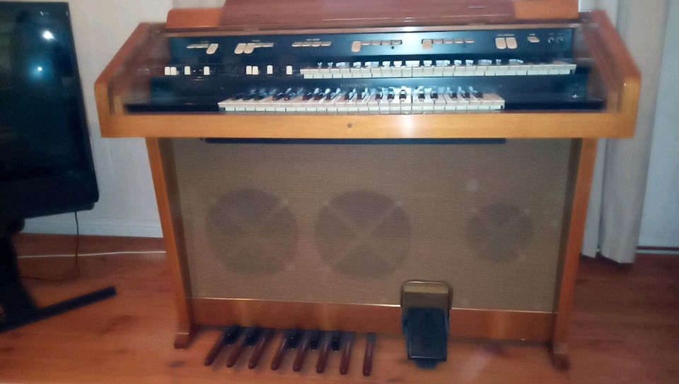 Hammondorgel M 100  zu verkaufen in Berlin