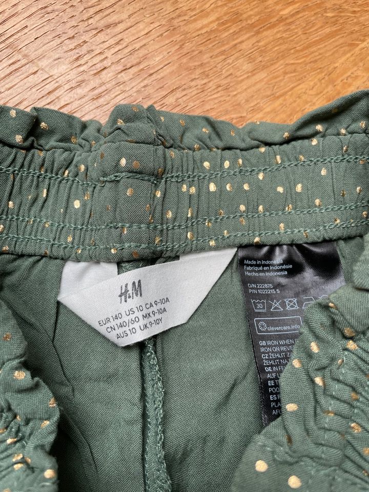 Khaki grüne Hose H&m Größe 140 in Stuttgart