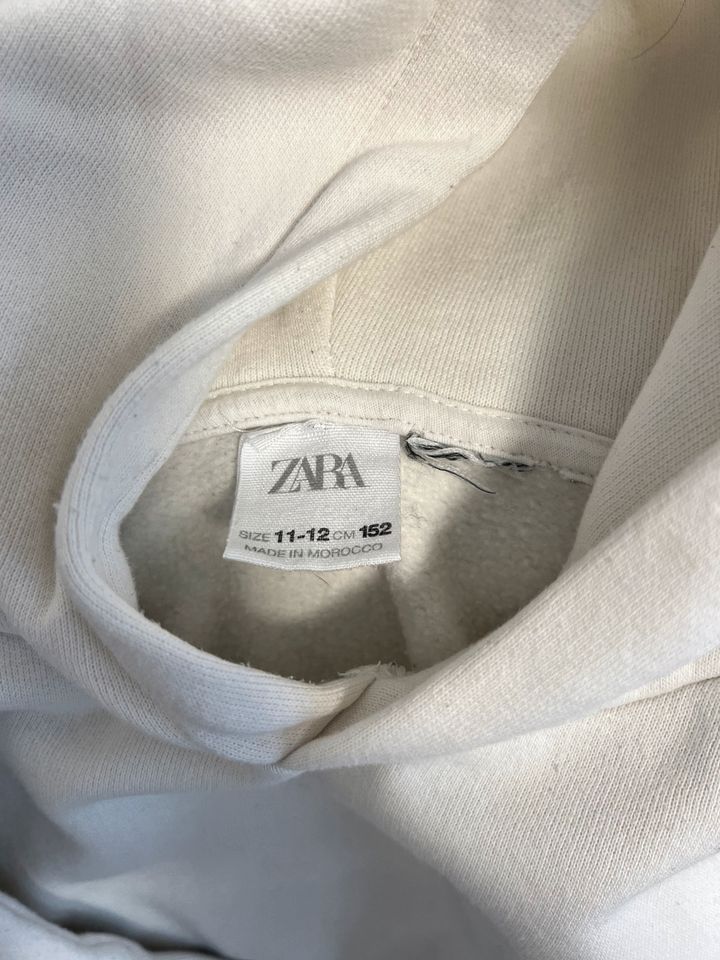 Naruto Hoody Pullover von Zara in Gelsenkirchen