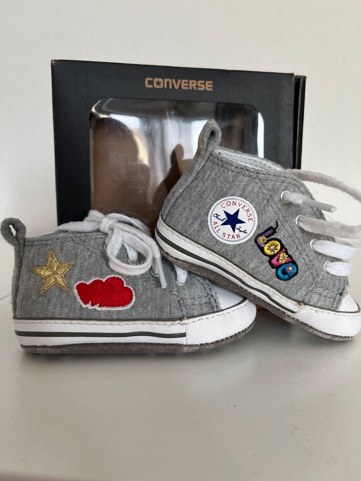 Converse Baby Schuhe Größe 19 in Marl