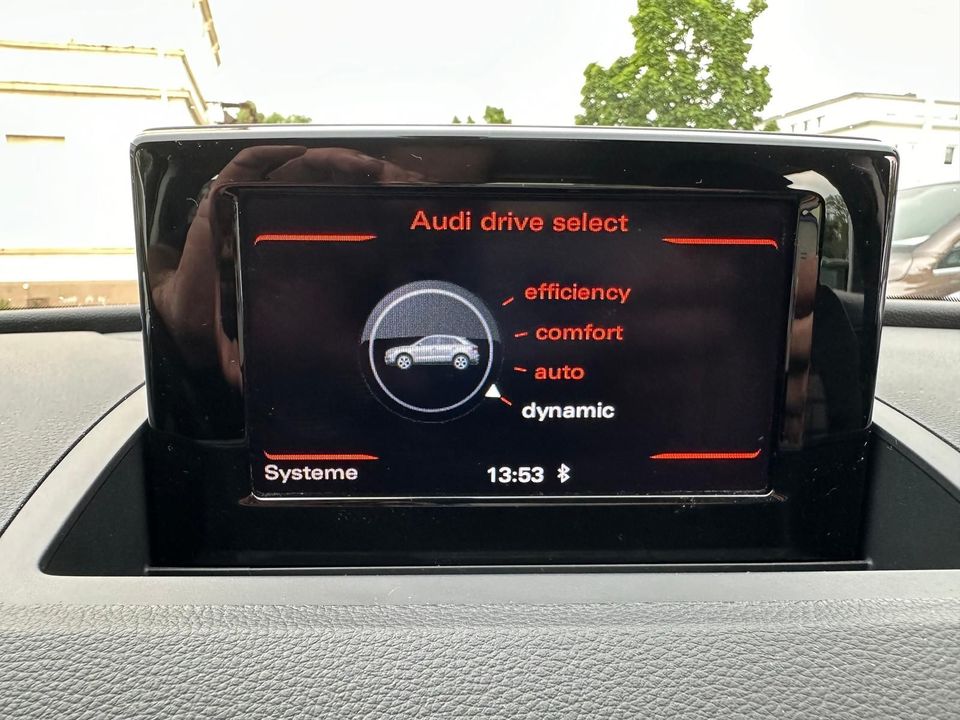 Audi Q3 2.0 TDI quattro S-LINE XENON NAVI SPORTSI DSP in Bonn