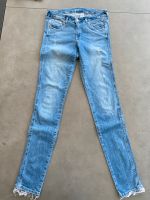 H&M Jeans super skinny low waist stretch 30/32 destroyed Nordrhein-Westfalen - Sankt Augustin Vorschau
