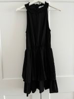 Schwarzes Kleid mit Glitzerdetails von Reserved Gr. XS neu Köln - Braunsfeld Vorschau