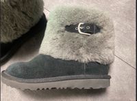 UGG Stiefel Mädchen Orginal Boots gr. 32 seltene Farbe fast i Nordrhein-Westfalen - Alsdorf Vorschau