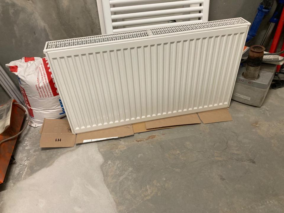 Kermi Austausch Heizkörper Typ 22 , 100x55 , Nabenabstand 500mm in Moers