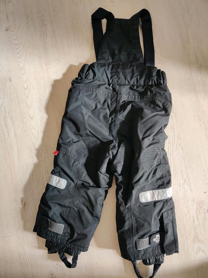 Schneehose Reima  98 in Seesen