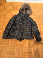 Blauer Daunenjacke M Camouflage Baden-Württemberg - Hildrizhausen Vorschau