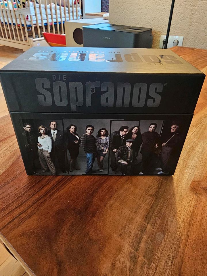 Die Sopranos (komplette Serie) in der Sammelbox in Dorsten
