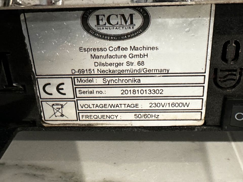 ECM Synchronika Siebträgermaschine inkl. Ceado E5P Mühle in München