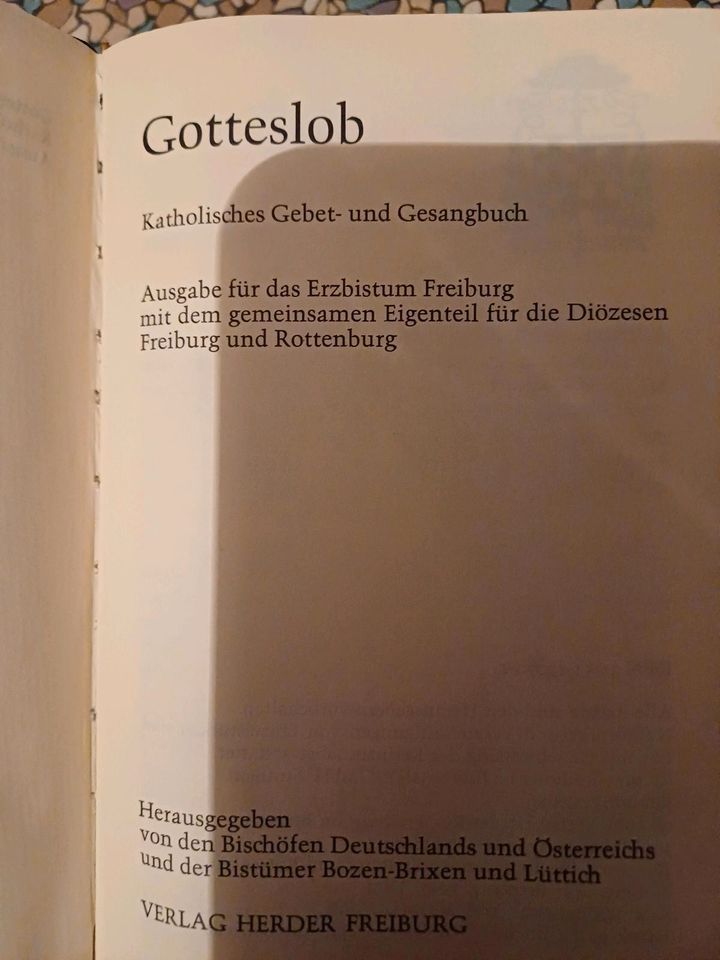 16 uralte Bibeln und Gesangbücher 1914 in Asperg