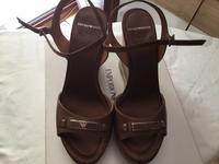 SANDALEN ARMANI NEU, in Braun, Gr.38 Stuttgart - Untertürkheim Vorschau