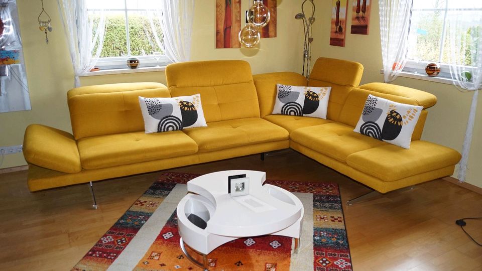 Neuwertiges sehr schönes Sofa in Dietmannsried