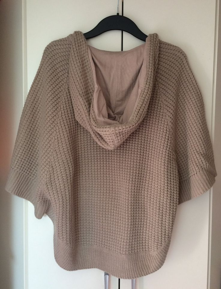 Poncho Damen, beige, Größe 38, Strick in Grevenbroich