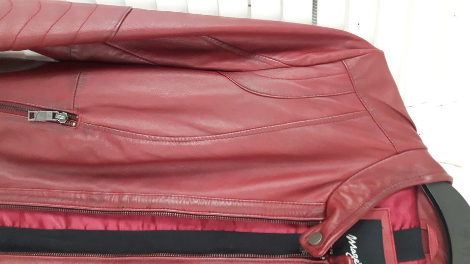 Lederjacke Maze »Marcie« Damen Rot Bordeaux Weinrot Gr. S NEU in  Baden-Württemberg - Leimen | eBay Kleinanzeigen ist jetzt Kleinanzeigen