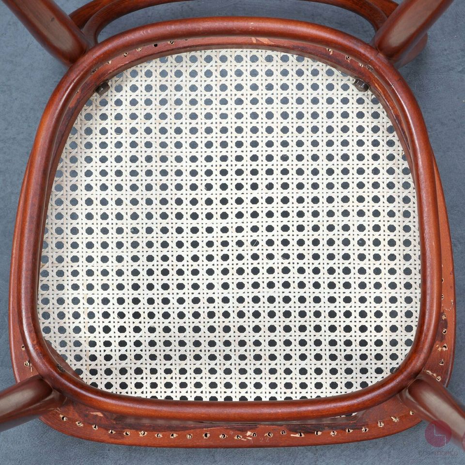 Thonet Modell 214 Wiener Kaffeehausstuhl Bugholz Stuhl Braun in Würzburg