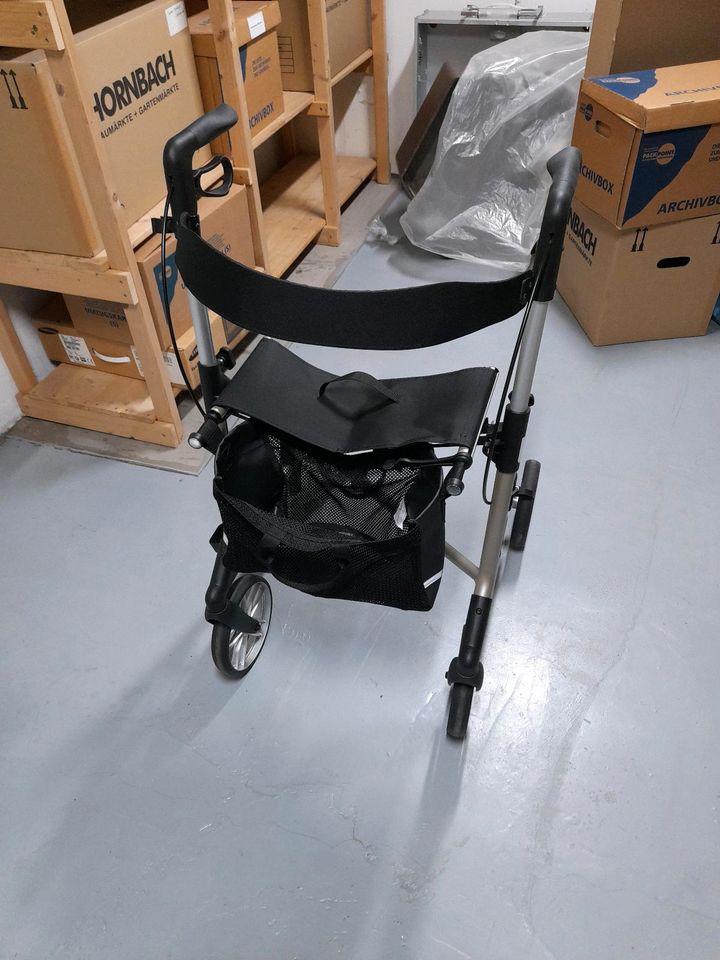 Rollator Russka Elan Classic Champagner bis 150kg in Düren