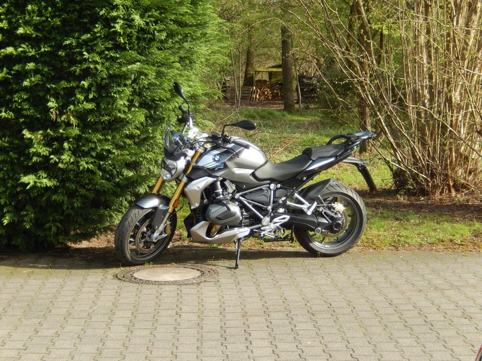 BMW  R1250R  Exclusive 3 Pakete SOS in Detmold