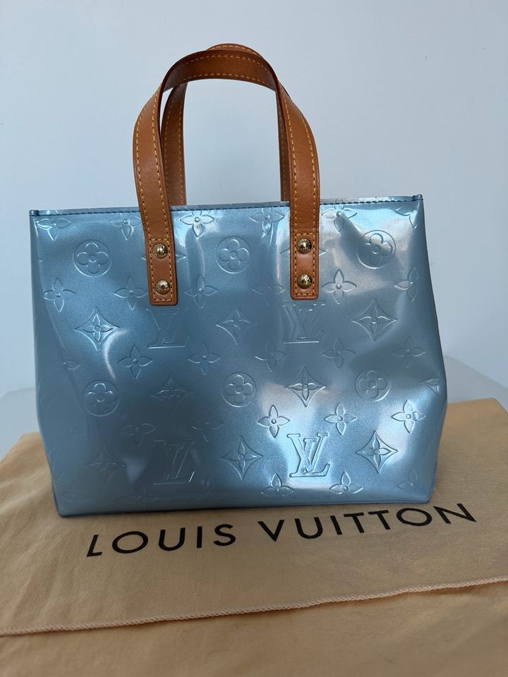 Louis Vuitton Vernis Reade pm hell blau Sky Top in Hamburg