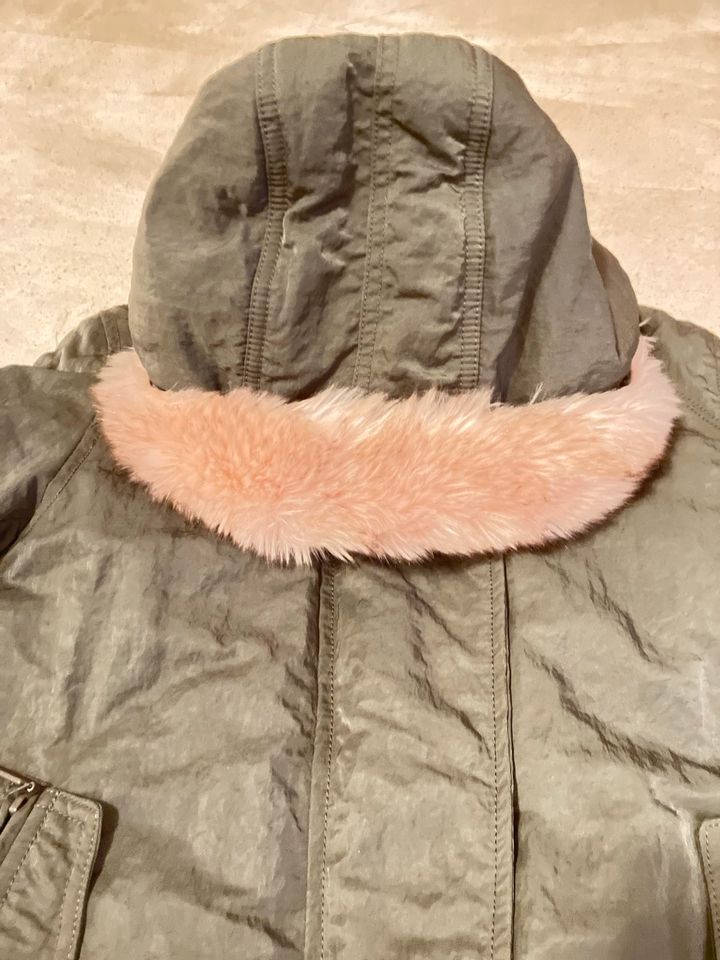 S.Oliver Winterjacke gr.  152 in Crimmitschau