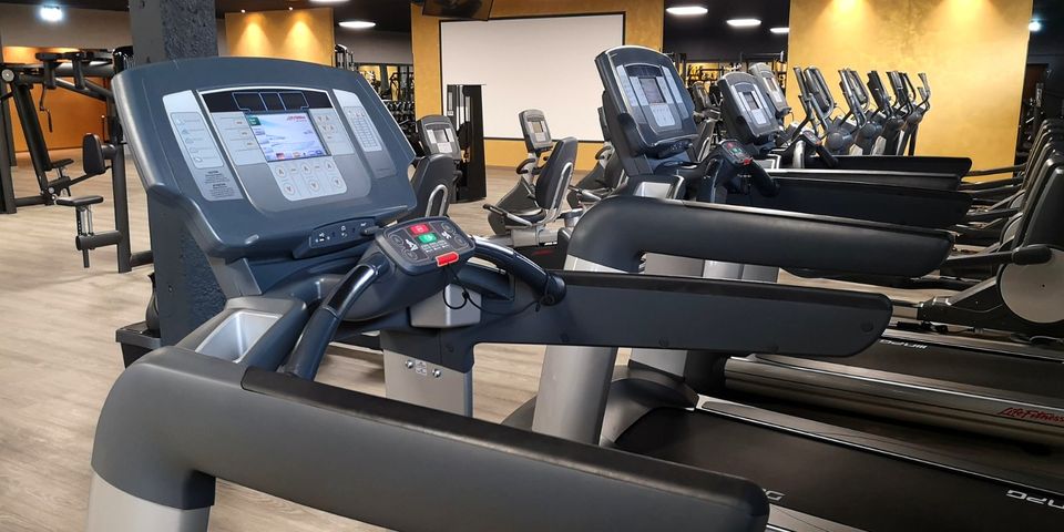 Life Fitness 95T Inspire Laufband- Wie Neu in Dresden