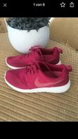 Nike Roshe Run pink Gr 38 sneaker Damen Nordrhein-Westfalen - Lügde Vorschau