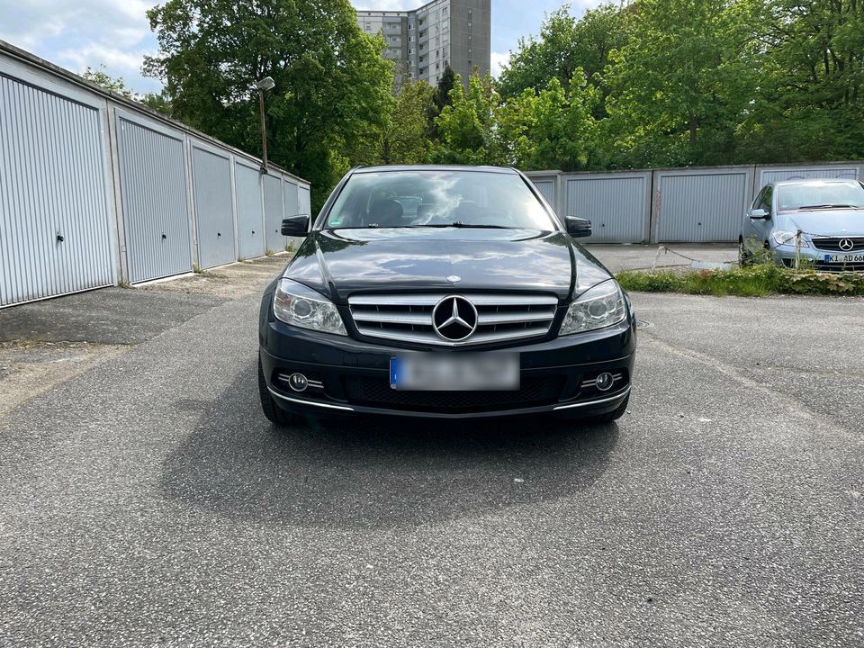 Mercedes Benz C180 in Kiel