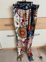 Desigual Hose Damen Stoffhose Pluderhose Gr. 26 S neu Baden-Württemberg - Hambrücken Vorschau