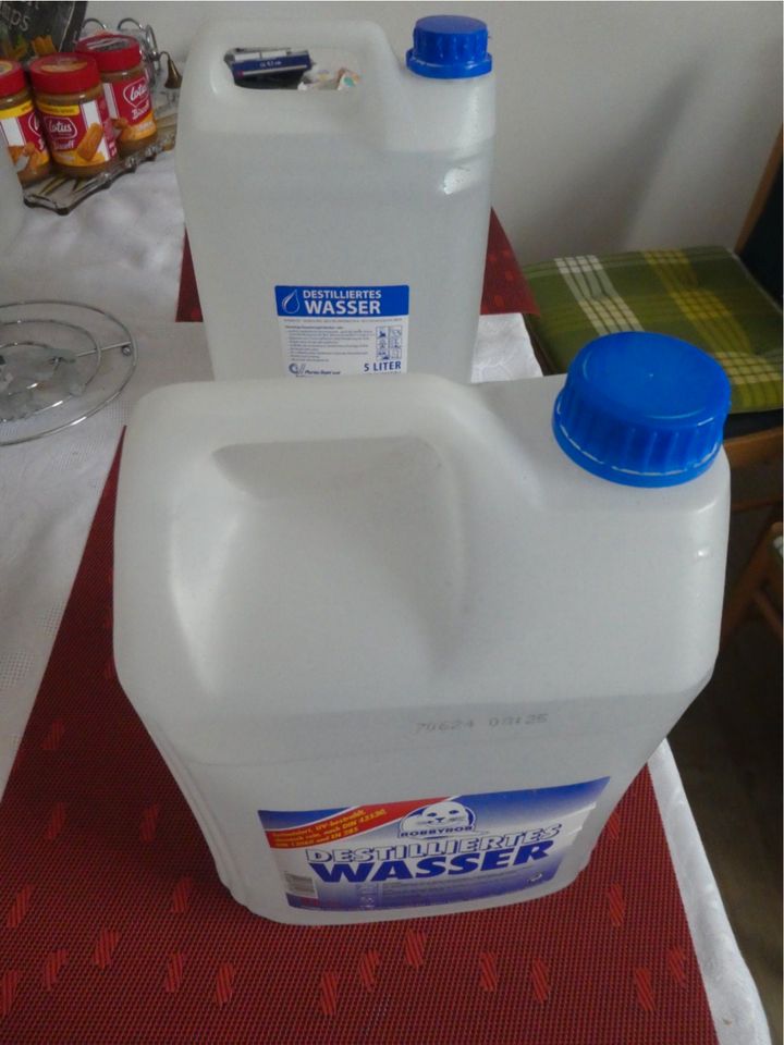 ❤️ 10 Liter Destilliertes Wasser günstig abzugeben⚠️ in Schleswig-Holstein  - Großenaspe