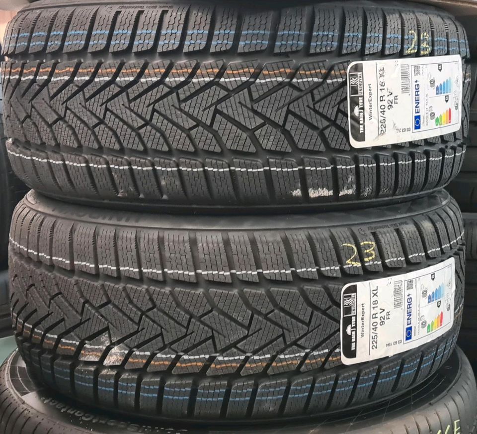 4x Uniroyal Winterreifen 225/40 R18 92V Neu in München