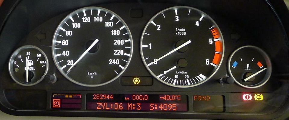 BMW X5 E53 Pixelfehler Reparatur Tacho Kombiinstrument in Borken