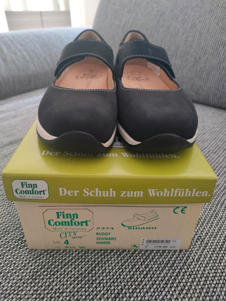 Damen-Halbschuh mit Spange in Bremerhaven