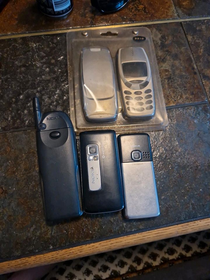 3 alte Nokia Handy 's in Dorsten