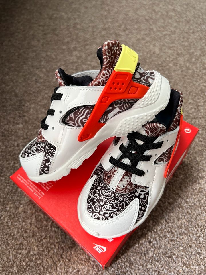 Nike Huarache run Sneaker Kinderschuhe gr.27 Neu in Aldenhoven