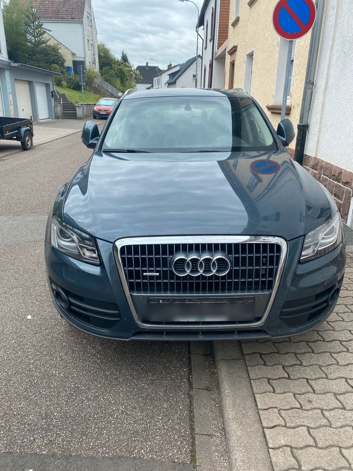 Audi Q5 quattro TFSI 2l mit Standheizung und Schlüssel in Zweibrücken