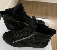 Schuhe gefüttert in schwarz von Lloyd Nordrhein-Westfalen - Mülheim (Ruhr) Vorschau