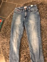 Tommy Hilfiger Jeans Gr.29/32 top Zustand Hessen - Gießen Vorschau