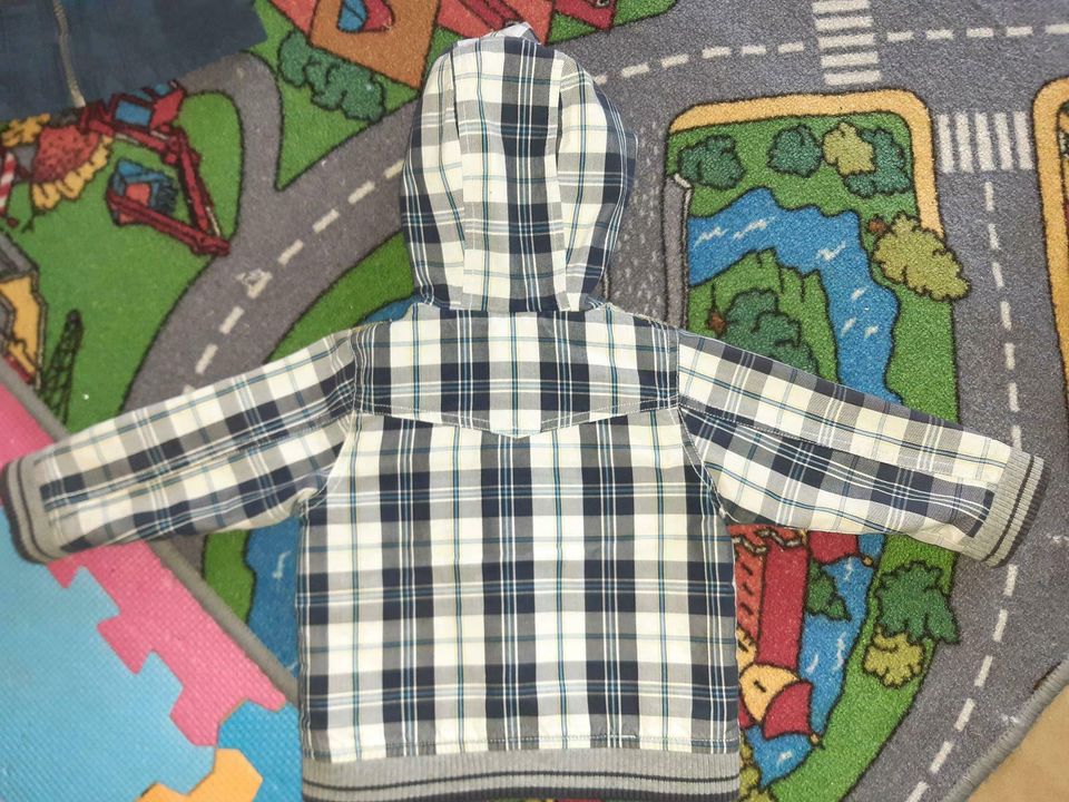 Jacke von Topolino Größe 80 in Uslar