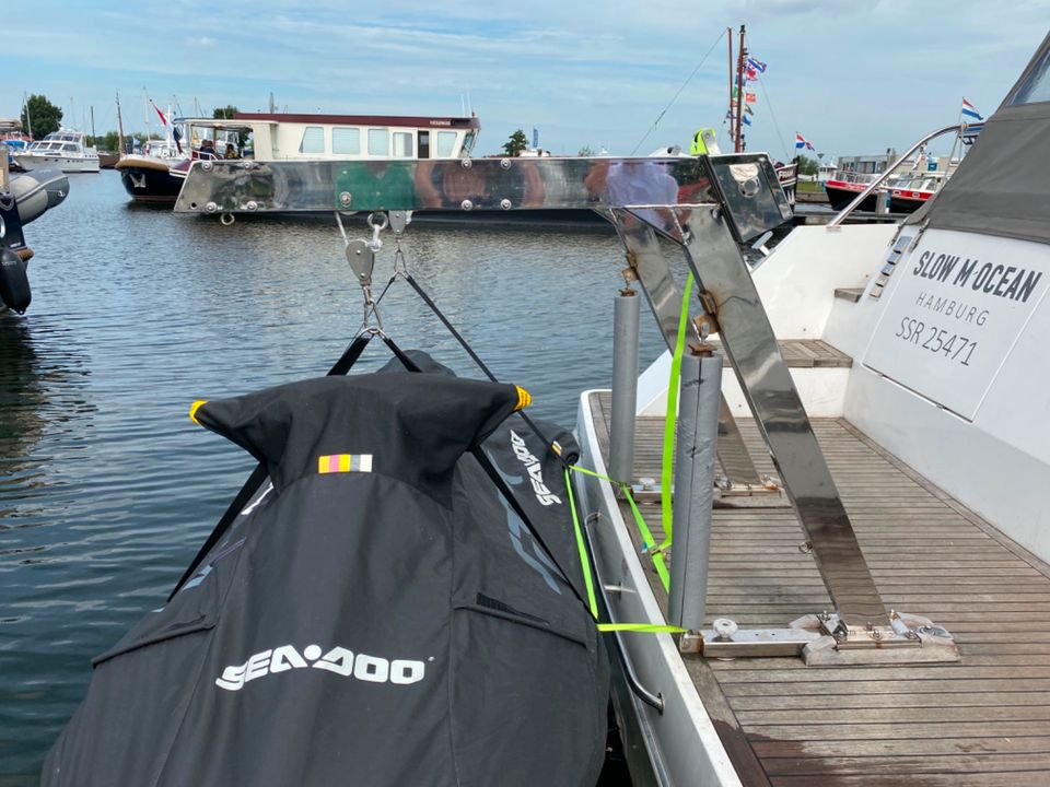 Stabile Davits aus Edelstahl für Beiboot oder Jetski in Mehlingen